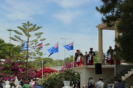 Alikianos War Memorial