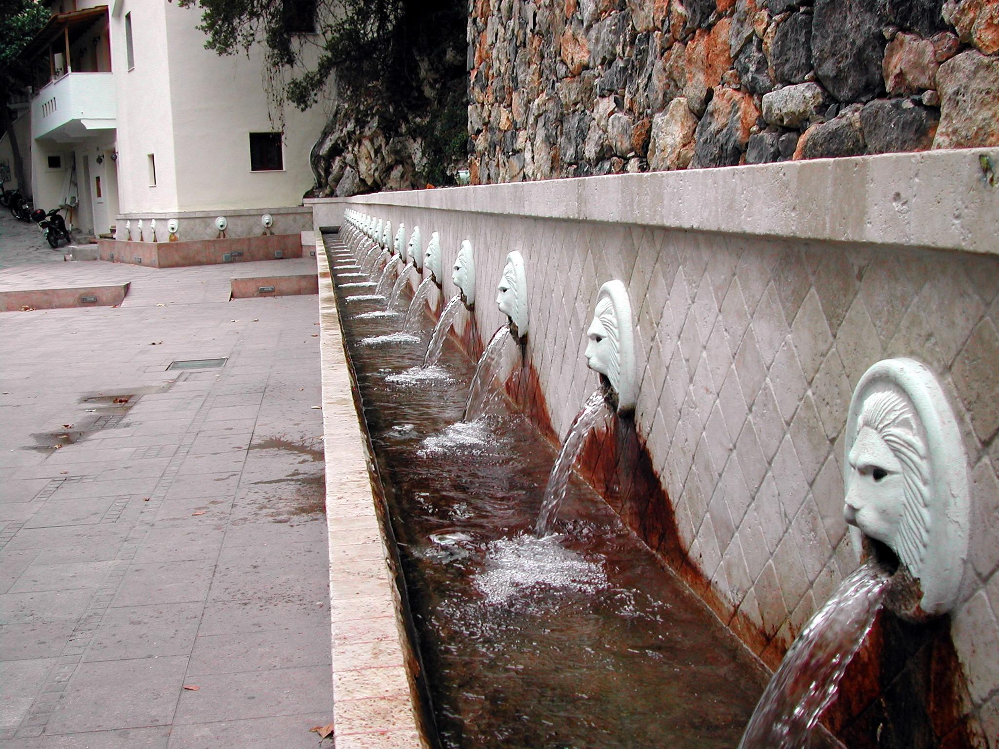 Fontaine de Spili