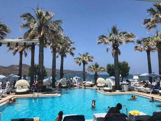 Cabana Mare Beach Resort