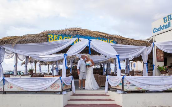 Themis Beach Bar