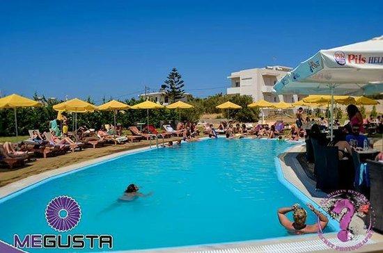 Megusta Cafe - Club